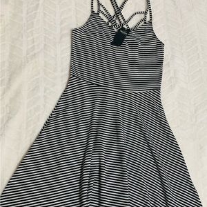 NEW Hollister Sleeveless Dress (XS) SO SOFT!